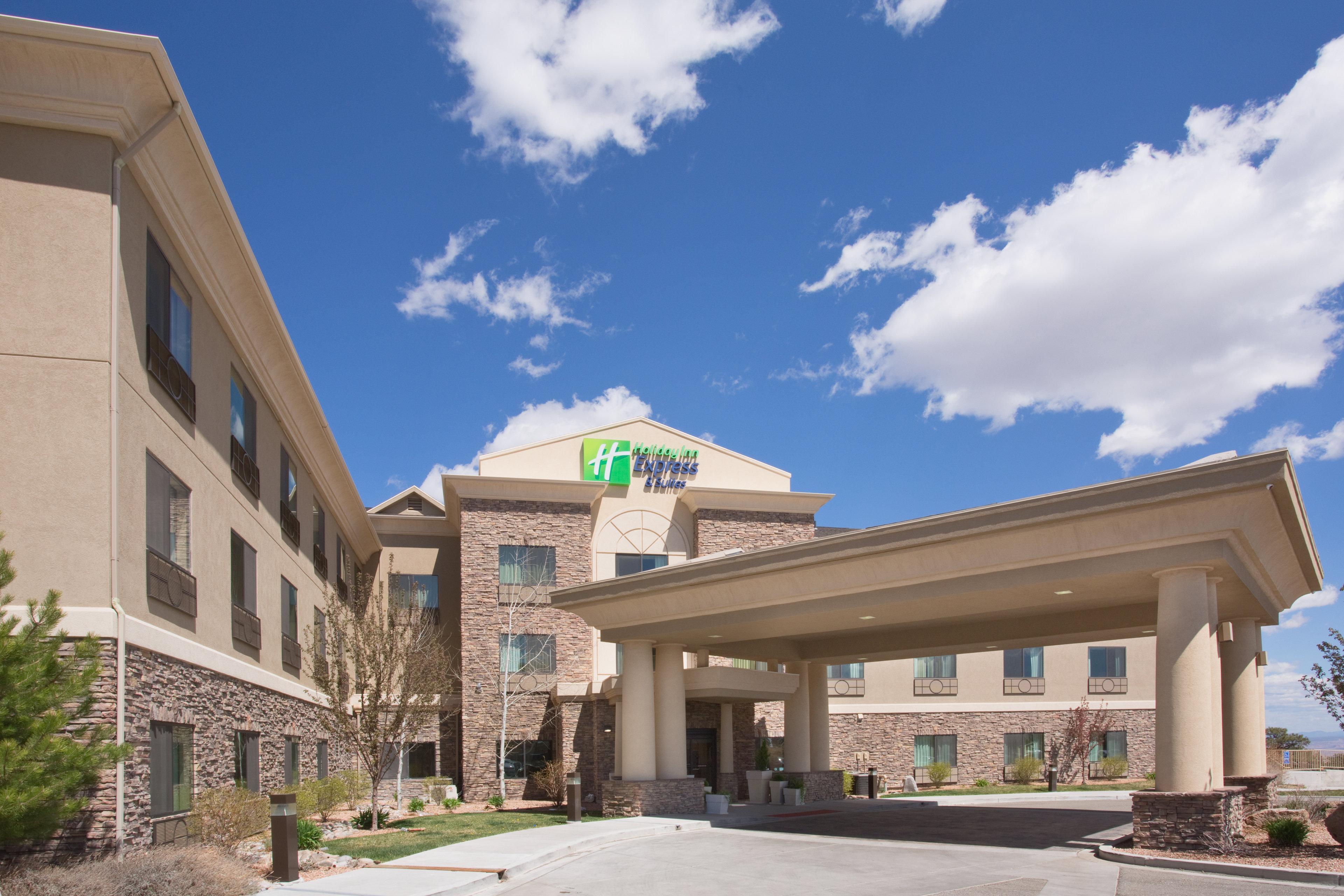 Holiday Inn Express And Suites Los Alamos Entrada Park By Ihg Ngoại thất bức ảnh